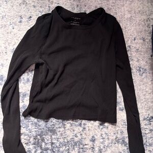Black Ribbed Long Sleeve Crop Top